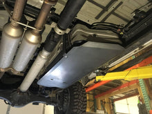 Load image into Gallery viewer, RCI-TUN-07-FUEL-38GAL_02.jpg